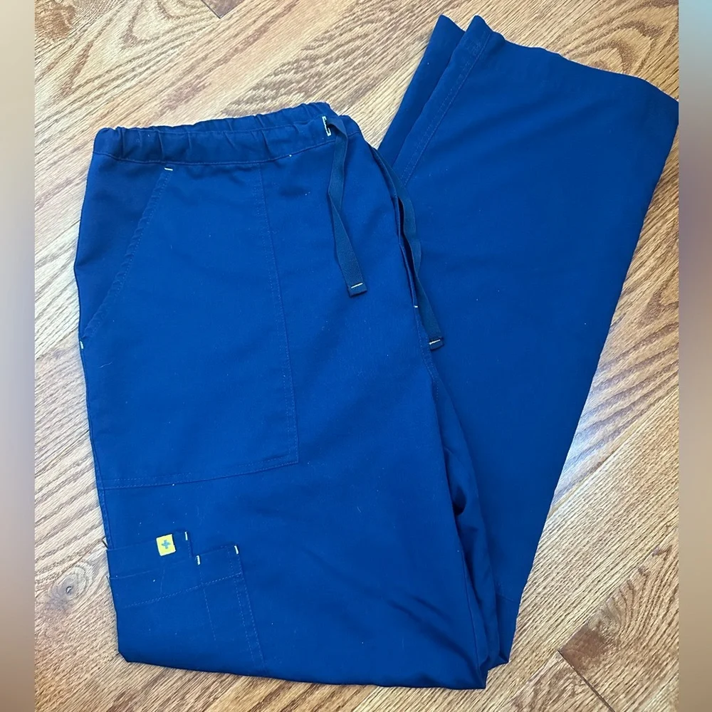 FIGS Navy/Yellow Thread Scrubs Pants Women's - Picture 5 of 5